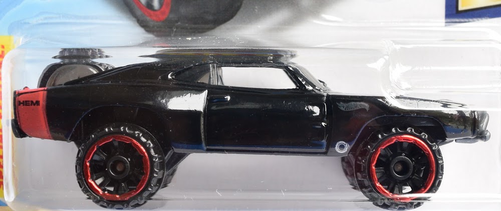 70 Dodge Charger side view